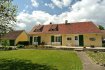Maison Vente 3 chambres à Vibraye - 156 310 € . C IMMOBILIER vous propose dans un hameau, longère coup de coeur restaurée offrant : cuisine aménagée et équipée, salon - salle à manger (35m2), chambre, salle d'eau, wc. Cellier. À l'étage : mezzanine, deux chambres, salle d'eau, wc. Charpentes couverture neuve. Garage double. Cabane de jardin. Terrain clos et arboré de 2 840 m2 traversé par une rivière. C IMMOBILIER VIBRAYE - PLACE DE L'EGLISE - 02.43.71.71.71