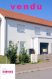 Maison Vente 4 chambres à Woippy - 199 900 € L'immobilière Delarue vous présente en exclusivité cette charmante maison de 5 pièces de 85 m2 habitables à Woippy Village sur le secteur des Coteaux. Cette maison mitoyenne de 2012 comporte au rez de chaussée : une entrée avec placard, un WC avec lave mains, un beau séjour avec accès direct sur terrasse et jardin, une cuisine équipée ouverte sur le séjour ensemble de 28,50 m², un cellier| buanderie avec également un accès terrasse et un garage. Au premier étage : 4 belles chambres de 9,58 m² à 12,01 m² de surface avec volumes de rangement, un dégagement et une salle bain|WC. L'ensemble de la parcelle est de 02 ares 78 ca avec deux places de parking sur le devant la maison, celle-ci a construite en 2012 et a été réalisée suivant les Normes de la RT 2012 avec une isolation thermique par l'extérieur ce qui lui confère d'excellentes qualités de confort d'isolation (été et hiver) avec un coût de chauffage central au gaz contenu de 69 euros| mois. Cette maison vous séduira de part, sa tranquillité, de la proximité des commerces du centre, des écoles et collège, du transport urbain et des grands axes routiers et autoroutiers mais également de la Méga-zone commerciale de Semécourt.Le prix de vente de cette maison est de 199900 euros et les honoraires sont intégralement à la charge du vendeur.Contactez notre Agent Commercial M. Boulanger Bernard au 07|81|91|20|08.