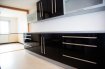 Maison mitoyenne Location 2 chambres à Brunstatt - 620 € c.c. Venez découvrir cette Maison de Ville d'une superficie de 90m² au sol (78 m² habitable) sur 3 Niveaux, située en plein coeur de Brunstatt et composée de :
- Au Rez de Chaussée,
* une Entrée,
* une Cuisine Equipée et une Salle à Manger de 17m²,
* une Buanderie.
- Au 1er étage,
* 1 Chambre de 10m²,
* 1 Chambre d'enfant,
* 1 Salle de Bain.
- Au second et dernier étage,
* 1 Pièce de Vie ouverte de 26m².
Le Chauffage est au gaz individuel.
Maison sans extérieurs ni garage.
Commerces, Bus, Ecoles à proximité.
Location sous conditions, Maison sous Garantie de Loyers Impayés.
Libre début Mai 2021.
