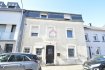 Maison Vente 5 chambres à Bettembourg - 595 000 € L'agence IMMO MAX vous propose cette maison de ville à rénover idéalement située à Bettembourg
Sur une Surface de 130m² la maison se compose comme suit :
Une cuisine équipée fermé avec accès sur une grande terrasse et un jardin
Un salon
5 chambres à coucher
Une salle de bain
Chaudière à gaz condensation récente
Plus d'informations ou plus de photos sur:
www.immomax.lu