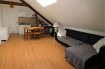 Appartement Location 1 chambre à Villerupt - 570 € c.c. CRUSNES. CRUSNES. Au 2ème étage d'un immeuble bien tenu, beau F2 MEUBLE entièrement rénové. Il se compose d'une entrée, une cuisine équipée ouverte sur un salon (canapé, table basse, TV), une chambre (lit double, arrmoire) et une salle de bain avec baignoire et WC. Il dispose également d'un parking collectif et d'une cave privative. L'immeuble est situé à Crusnes Cité, à proximité des commerces ( pharmacie, boulangerie, etc.. ) et de la frontière Luxembourgeoise.
Prochainement disponible le 17/07/2019
A VOIR