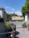 Maison Vente 5 chambres à Larochette - 795 000 € Belle maison rénovée
Rdch: Garage pour 1 voiture, Atelier, Chaufferie + Buanderie;
1er étage: Hall d'entrée, Living avec chauffage au Sol + Cuisine équipée donnant sur une terrasse couverte de +/-25 m2;
2ème étage: Palier, Salle de bains, 2 chambres à coucher, Terrasse de +/- 30 m2;
3ème étage: Palier, 3 chambres à coucher, Grenier.
Parking devant le garage. Rénovée entre 2011 et 2019.