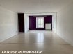 Appartement Location 2 chambres à Aulnois-sur-Seille - 550 € c.c. AULNOIS SUR SEILLE,
Face à son magnifique château, dans un secteur hyper calme, à proximité d’écoles, au premier et dernier étage d’un immeuble, bel appartement lumineux de type F4 de 110m² , composé d’une cuisine ouverte sur un spacieux salon/séjour, de deux grandes chambres et d’une salle de bain carrelée.
Double vitrage PVC. Chauffage individuel au gaz.
Espace vert commun clos et arboré. Facilité de stationnement.
Loyer mensuel : 550 euros /mois
Charges mensuelles : 20 euros /mois
Dépôt de garantie : 550 euros
Honoraires à la charge du locataire : 770 euros
LENOIR IMMOBILIER: Vente, Location, Gestion, Estimation.
www.lenoir-immobilier.fr