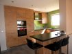 Appartement Vente 2 chambres à Pétange - 450 000 € !!!! Libre de suite !!!!
New Keys vous propose cet appartement à la fois moderne, fonctionnel et lumineux, situé dans une tranquille et sans issue de Pétange.
Au 4ème et dernier étage d'une résidence avec ascenseur, l'appartement qui a été récemment complétement rénové se présente de la manière suivante:
- Hall d'entrée
- Cuisine équipée et ouverte
- Living avec accès au balcon
- 2 Chambres
- Salle de douche avec douche italienne, 2 vasques, et un placard intégré pour la buanderie
- WC séparé
Pour compléter ce bien:
- 2 Caves
- 1 Garage box
Proche de toutes le commodités et facilités de stationnement.
*****Possibilité d'acquérir l'appartement meublé.******
Pour plus de renseignements, et/ou demandes de visites, merci de nous contacter au 27 99 86 23 ou par email à l'adresse info@newkeys.lu.
Ref agence :5003210