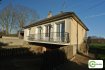 Maison Vente 2 chambres à Saint-Maixent - 109 382 € Idéal premier achat 12 min LA FERTÉ-BERNARD. C IMMOBILIER vous propose une pavillon des années 70 sur sous-sol offrant : cuisine aménagée et équipée ouverte sur séjour, deux chambres, salle d'eau, wc. Au sous-sol : lingerie, chaufferie, atelier. Abri de jardin. Abri camping-car. Terrain clos et arboré de 601 m2. C IMMOBILIER VIBRAYE - PLACE DE L'ÉGLISE - 02.43.71.71.71 - contact@c-immobilier.fr