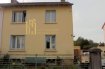 Maison jumelée Vente 3 chambres à Conflans-en-Jarnisy - 127 000 € EXCLUSIVITÉ......
REF 4067 Maison jumelée a rénover de 75m² +/- sur 3.76 ares.
Couloir d'entrée distribuant, wc individuel avec lave mains, petit cagibi de rangement, cuisine meublée, salle à manger / salon avec cheminée ouverte.
A l'étage : 3 chambres sur parquet flottant, salle d'eau (douche, lavabo, wc), grenier.
En sous-sol : cave T.B, chaufferie, buanderie, douche, atelier accès jardin.
Jardin avec abris à bois, garage, 3 places de stationnement privées.
Ce bien a retenu votre attention, pour un simple renseignement ou une visite détaillée, contactez ROGER 06.69.18.32.40. à LA CENTRALE IMMOBILIÈRE JARNY 03.82.20.83.73.
VISITES DU LUNDI AU SAMEDI SUR RDV.