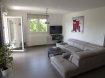 Appartement Location 2 chambres à Carspach - 815 € c.c. Carspach, Nous vous proposons cet Appartement F3 de 78m² Meublé et avec sa Terrasse de 14m².
Vous entrez dans un Appartement avec Une Pièce de Vie et sa Cuisine Ouverte d'une superficie de 35m² et donnant sur la Terrasse de 14m².
La Cuisine est entièrement équipée avec Plaques de Cuisson, Hotte, Four, Lave-Vaisselle et Réfirgérateur.
2 Chambres, de 11 et 14m², viennent compléter cet appartement.
Vous avez une Salle de Bains avec sa Baignoire d'angle et un Wc séparé.
Au sous-sol, vous avez une Place de Parking fermée avec accès privatif et une Cave.
Une Place de Parking privative en extérieur est également prévue.
LIBRE