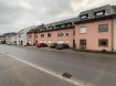 Appartement Location 1 chambre à Mersch - 1 150 € -- FR --
Home Project vous propose un bel appartement en location à Mersch, d'une surface habitable de 62 m2, situé au rez-de-chaussée. La résidence était construite en 1997.
DISPONIBLE : DE SUITE
Il se compose comme suit :
- hall d'entrée avec WC séparé et vestiaire
- 1 chambre à coucher
- cuisine équipée
- grand living avec accès à la terrasse
- salle de douche avec machine à laver
- 1 WC séparé
- 1 garage fermé
- 1 emplacement extérieur
- grenier commun
Loyer Charges : 1.150 200 = 1.350 €
Frais d'agence : 1.345,50 €
Caution (2 mois) : 2.700 €
-- EN --
Home Project offers a beautiful apartment for rent in Mersch, with a living area of ??62 m2. The residence was built in 1997.
AVAILABLE IMMEDIATELY
It is composed as follows:
- entrance hall with separate WC and cloakroom
- 1 bedroom
- equipped kitchen
- large living room with access to the terrace
- shower room with washing machine
- 1 closed garage
- 1 outdoor parking in front of the house
- common attic
Rent Charges: 1.150 200 = 1.350 €
Agency fees: 1.345,50 €
Deposit (2 months): 2.700 €
-- DE --
Home Project bietet ihnen eine super gelegene Wohnung zur Miete in Mersch, mit einer Wohnfläche von 62 m2. Die Residenz wurde 1997 erbaut.
VERFÜGBAR: SOFORT
Sie setzt sich wie folgt zusammen:
- Eingangshalle mit separatem WC und Garderobe
- 1 Schlafzimmer
- Ausgestattete Küche
- großes Wohnzimmer mit Zugang zur Terrasse
- Duschraum mit Waschmaschine
- 1 separates WC
- 1 geschlossene Garage
- 1 Außenparkplatz vor dem Haus
- gemeinsamer Dachboden
Miete Nebenkosten: 1150 200 = 1350 €
Maklergebühren: 1.345,50 €
Kaution (2 Monate): 2700 €
Ref agence :1297