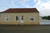 Maison Vente 2 chambres à Vibraye - 81 510 € Idéal investisseur. C IMMOBILIER vous propose une maison de bourg comprenant : cuisine aménagée et équipée, séjour, deux chambres, salle de bain, wc. Arrière cuisine. Chauffage électrique. Débarras. Cave voutée. Double vitrage. Terrain clos.
C IMMOBILIER VIBRAYE - PLACE DE L'ÉGLISE - 02.43.71.71.71