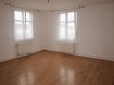 Appartement Location 2 chambres à Huningue - 700 € A louer à Huningue . Sur la place Abbatucci, avec accès immédiat au bus vers Bâle et à moins de 5 minutes à pied de la passerelle, lumineux appartement de type F3 d'environ 70m2. Situé au 2e étage (sans ascenseur) d'une résidence des années 1940, cet appartement comprend: une entrée, un salon-séjour, une cuisine partiellement équipée (four, plaques électriques, hotte, lave-vaisselle), 2 belles chambres, une salle de bains avec baignoire et WC. Cave, chauffage individuel au gaz. Parking très facile dans la rue. Idéalement situé pour des frontaliers. Disponible de suite