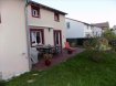 Maison mitoyenne Vente 4 chambres à Rombas - 269 000 € ( CONTACT 7J / 7J de 8H à 21H30 - 06 98 89 17 53 - Jérémy FALCOMATA )
DANS VILLAGE A PIERREVILLERS A 3 MIN DE ROMBAS et A 3 MIN DE MARANGE-SILVANGE !
*** BELLE EXCLUSIVITE *** A VOIR TRES RAPIDEMENT !!!!! VISITES EGALEMENT LE WEEK-END !! et en soirée jusque 20h30 !
MAGNIFIQUE MAISON RECENTE F6 de 123,2 m² habitable + garage 30 m² sur 2,35 ARES - mitoyenne d'un côté.
TRES BELLE VUE SUR LES JARDINS ET LA FORET ! EXPOSEE PLEIN-SUD !
BEL EMPLACEMENT ! AU CALME !
CETTE MAISON CHALEUREUSE ET JOLIMENT DECOREE AVEC GOUTS ET AVEC DE BELLES FINITIONS !! PRESTATIONS DE QUALITES !! BEL AGENCEMENT !
Maison de 2004 très bien entretenue intérieurs et extérieurs avec une impression de NEUF !! ETAT IRREPROCHABLE !!
RDC sur-élévé : grand espace de vie de 50 m² ! sal - séj 43,7 m².
Belle cuisine de qualitée de couleur bordeau toute équipée !! plans de travail en granit. Entièrement fabriquée en Italie.
1 ETAGE : Grande chambre 17,1 m² - wc séparé av lave-main - SDB 8,3 m² av douche - s-s et joli meuble sur mesures ! fait par artisan. 2 ans
2 ième ETAGE : 3 chambres : 10 m² av beaux placards intégrés - 11,3 m² et une pièce de 12,5 m² pouvant être la 4ème chambre, actuellement servant de salon et espace