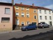 Maison Vente 5 chambres à Schengen - 950 000 € Texte français/english ci-dessous
Modernes Reihenhaus mit Teilblick über die Mosel direkt in den romantischen Weinbergen.
Das Haus hat etwa 180m2 Wohnfläche, ungefähr 50m2 Garagen, Keller und Abstellräume, eine Terrasse mit kleinem Garten im Steilhang, Grundstück insgesamt 3a.
Der Eingangsbereich mit Garderobe befindet sich im Erdgeschoss neben einer Doppelgarage, dem Heizungskeller, einer kleinen Abstellnische ( Öltank ) und einem separaten kleinen Keller mit Waschbecken, Dusche und Toilette.
Eine Treppe führt in die erste Wohnetage. Dort befindet sich ein Gäste WC, eine große, moderne und offene Wohnküche mit Essgelegenheit und Zugang zur Terrasse und dem Garten. Eine kleine Treppe führt zur nächsten halben Etage zum Wohn/Esszimmer in L – Form und ebenfalls mit Terrassenzugang.
Der zweite Stock beherbergt auf den zwei halben Niveaus ein separates WC, ein Badezimmer mit Dusche und Badewanne und drei Schlafzimmer. Der dritte Stock hat ebenfalls ein separates WC, ein großes Schlafzimmer und ein Kleineres in der Mansarde. An die Terrasse hinter dem Haus grenzt ein Garten, der sich nach oben zu den Weinbergen zieht.
Das Haus ist in einem guten Zustand und muss nur optisch aufgefrischt werden. Alle Böden sind gekachelt, es gibt eine Gegensprechanlage mit Kamera, eine Ölheizung von Viessmann, ein elektrisches Garagentor, elektrische Fenster-Rollläden, Fenster mit Fensterschloss und eine Extra-Tür mit Flur und Zugang zum Garten.
Das Haus liegt ruhig in der Route du Vin im Zentrum des Ortes Schengen. Von den Stockwerken hat man einen Teilblick auf die Mosel nach vorne und einen Blick auf die Weinberge nach hinten. Der berühmte Moselort Schengen befindet sich mitten in den Weinbergen und ist umgeben von Wander- und Fahrradrouten. Es gibt günstige Einkaufsmöglichkeiten direkt auf der anderen Moselseite in Perl ( Aldi, Norma etc), das Schengen Lyzeum und eine eigene Autobahnzufahrt Luxembourg/Saarbrücken. Die Mosel bietet vielseitige Sportmöglichkeiten, die Verkehrsanbindung an die umliegenden Gemeinden, sowie mit der Stadt Luxemburg sind gut ausgebaut.
Maison mitoyenne moderne avec vue partielle sur la Moselle directement dans les vignes romantiques.
La maison a environ 180m2 habitables, environ 50m2 de garages, cave et débarras, une terrasse avec un jardin en pente, terrain 3a au total.
La zone d'entrée avec vestiaire se situe au rez-de-chaussée à côté d'un double garage, de la chaufferie, d'une petite niche de rangement (réservoir de fioul) et d'une petite cave séparée avec lavabo, douche et WC.
Un escalier mène au premier étage. Il y a des toilettes invités, une grande cuisine-séjour moderne et ouverte avec coin repas et accès à la terrasse et au jardin. Un petit escalier mène au demi-étage suivant au salon / salle à manger en forme de L et également avec accès à la terrasse.
Le deuxième étage abrite des toilettes séparées, une salle de bain avec douche et baignoire et trois chambres sur les deux demi-niveaux. Le troisième étage dispose également de toilettes séparées, d'une grande chambre et d'une plus petite dans le grenier. La terrasse à l'arrière de la maison est bordée d'un jardin qui s'étend jusqu'aux vignes.
La maison est en bon état et n'a besoin que d'un rafraîchissement visuel. Tous les sols sont carrelés, il y a un interphone avec caméra, un chauffage au mazout de Viessmann, une porte de garage électrique, des volets électriques, des fenêtres avec serrures et une porte supplémentaire avec un couloir et un accès au jardin.
La maison est située au calme sur la Route du Vin au centre de Schengen. Depuis les étages, vous avez une vue partielle sur la Moselle à l'avant et une vue sur les vignes à l'arrière. La célèbre ville mosellane de Schengen est située au milieu des vignes et est entourée de sentiers de randonnée et de pistes cyclables. Il existe des possibilités de shopping bon marché directement de l'autre côté de la Moselle à Perl (Aldi, Norma, etc.), le lycée Schengen et un accès autoroutier séparé vers Luxembourg / Sarrebruck. La Moselle offre un large éventail de possibilités sportives et les liaisons de transport vers les communes environnantes et la ville de Luxembourg sont bien développées.
Modern terraced house with partial views over the Moselle directly in the romantic vineyards.
The house has about 180m2 of living space, about 50m2 of garages, cellar and storage rooms, a terrace with a small garden on the slope, plot of land 3a in total.
The entrance area with cloakroom is located on the ground floor next to a double garage, the boiler room, a small storage niche (oil tank) and a separate small cellar with a sink, shower and toilet.
A staircase leads to the first floor. There is a guest toilet, a large, modern and open kitchen-cum-living room with dining area and access to the terrace and the garden. A short staircase leads to the next half floor to the L-shaped living / dining room and also with access to the terrace.
The second floor houses a separate toilet, a bathroom with shower and bathtub and three bedrooms on the two half levels. The third floor also has a separate toilet, a large bedroom and a smaller one in the attic.
The terrace behind the house is bordered by a garden that extends up to the vineyards.
The house is in good condition and only needs to be visually refreshed. All floors are tiled, there is an intercom with camera, oil heating from Viessmann, an electric garage door, electric window shutters, windows with window locks and an extra door with a hallway and access to the garden.
The house is quietly located on Route du Vin in the center of Schengen. From the floors you have a partial view of the Moselle to the front and a view of the vineyards to the rear. The famous Moselle town of Schengen is located in the middle of the vineyards and is surrounded by hiking and cycling routes. There are inexpensive shopping opportunities directly on the other side of the Moselle in Perl (Aldi, Norma, etc.), the Schengen Lyceum and a separate motorway access to Luxembourg / Saarbrücken. The Moselle offers a wide range of sports facilities, and the transport links to the surrounding communities and the city of Luxembourg are well developed.