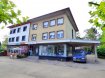 Appartement Vente 3 chambres à Soleuvre - 439 000 € ****SOUS COMPROMIS DE VENTE****Appartement lumineux au premier étage de 100m2 dans une petite copropriété de 3 unités avec garage box.L'appartement se compose comme suit :Hall d'entréeGrand living d'une surface +/- 30m23 chambres à coucher, dont une avec balcon (surfaces : 12m2, 14m2 et 15m2)Salle de bain CaveBuanderieBalcon Grande garage BoxL'appartement été entièrement rénové en 2014.Pour tout complément d‘information, n'hésitez pas à nous contactez par téléphone au 28 77 88 22.Nous sommes également disponibles pour organiser les visites le samedi !Nous sommes, en permanence, à la recherche de nouveaux biens à vendre (des appartements, des maisons et des terrains à bâtir) pour nos clients acquéreurs.N‘hésitez pas à nous contacter si vous souhaitez vendre ou échanger votre bien, nous vous ferons une estimation gratuitement.Ref agence :112