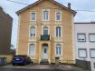 Appartement Location 1 chambre à Longwy - 600 € c.c. A LOUER A LONHWY-HAUT (54 400) UN APPARTEMENT ENTIEREMENT MEUBLE DE TYPE F1 AU Rez-de-chaussée surélevé d'une superficie habitable d'environ 30M².
APPARTEMENT DISPONIBLE A PARTIR DU 10 JUIN 2025.
LOYER 600€.
CHARGES MENSUELLES 40€ COMPRENANT, une provision sur la consommation d'eau, l'électricité des parties communes, le redevance des ordures ménagères.
DEPOT DE GARANTIE 1200€.
FRAIS D'AGENCE 640€.
DESCRIPTION:
Une entrée, une cuinine équipée, une chambre-salon, une salle de douche avec un cabinet de toilette.
Une terrasse et un jardin sont mis à disposition en usage commun avec les autres locataires de la résidence.
CHAUFFAGE ELECTRIQUE.
DOUBLE VITRAGE PVC.