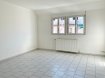 Appartement Location 2 chambres à Metz-Gare - 715 € c.c. METZ GARE, face à la gare de Metz et la grande poste.
Spacieux 3 pièces avec 2 chambres, cuisine équipée séparée, salle d'eau, WC
Chauffage individuel au gaz
Frais d'agence : 76.50 m² x 11 € = 841.50 €
Rue Charlemagne