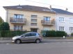 Appartement Location Montigny-lès-Metz - 550 € c.c. 13, rue de l'Entente - 57950 MONTIGNY LES METZ
Dans un quartier calme, appartement 1 pièce de 41.50 m² avec balcon.
Cave en sous-sol.
Chauffage individuel électrique.
Honoraires d'agence selon LOI ALUR
332 € pour la constitution du dossier, la rédaction du bail
3€/m² pour l'état des lieux, soit: 124.50 €
Soit un total de 456.50 €.