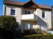 Maison Vente 4 chambres à Moulins-lès-Metz - 374 800 € *PROCHE MOULINS-LES-METZ, SUPERBE MAISON INDIVIDUELLE DE TYPE F5 AVEC PISCINE*. A 5 minutes de Moulins-Les-Metz à Lessy ( 57160 ), village pittoresque et riche en nature qui bénéficie de nombreuses infrastructures :
Proche A4/A31, écoles, périscolaire, transports en communs ,vie associative et très proche de la Zone d'Activités d'Augny.
- ** Rare, au calme et en impasse. Voici une véritable maison Coup de coeur individuelle de 1997, sur sa parcelle de 6,34 ares intégralement clôturée. et d' une surface habitable de 145 m² .
Vous disposerez d'une accueillante entrée desservant sur un vaste espace de vie de 60 m2 environ comprenant une cuisine américaine entièrement équipée et fonctionnelle. Le tout donnant accès sur sa terrasse, sa piscine et son jardin.
Piscine de 9m² sur 4 m² ( changement d' un nouveau liner à la charge du propriétaire ).
A ce même niveau, Un wc, une buanderie ainsi qu'un garage et une place de parking.
A l'étage : 4 belles chambres dont sa suite parentale avec salle de douche et bénéficiant d' un balcon.
Une salle de bain avec baignoire et double vasque ainsi qu' un wc indépendant.
Pour votre confort, cette charmante maison s'alimente au gaz (chaudière de 2015 ) et bénéficie du chauffage au Sol !
Cette maison séduira les plus exigeants par son emplacement et son agencement !
Merci de contacter Sandrine Di Francesco au 06 33 83 40 82( siret 78900935400018) pour une visite ou de plus amples renseignements.