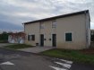 Maison individuelle Location 3 chambres à Hombourg-Budange - 905 € c.c. Hombourg-Budange : Maison type F5 avec une mitoyenneté développant 98m2 sur 2 niveaux, composition au RDC une grande pièce salon/séjour avec accès terrasse, une cuisine équipée, des sanitaires. Le 1er étage est composé de 3 chambres et une salle de bain.
Un garage.
Chauffage électrique au sol.
Ref agence :6371