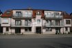 Appartement Vente 2 chambres à Steinheim - 355 000 € SOUS COMPROMIS !! IMMO EXCELLENCE vous propose en exclusivité un appartement d'une surface habitable d'environ 93 m2 situé au rez-de-chaussée d'une Résidence à seulement 10 unités. L'appartement se compose comme suit : Un hall d'entrée, une cuisine équipée, un grand double séjour avec accès sur une terrasse, un débarras, deux chambres-à-coucher, une salle-de-bains, un W.C. séparé ainsi qu'un emplacement extérieur.Steinheim (luxembourgeois : Steenem) est une section de la commune luxembourgeoise de Rosport-Mompach située dans le canton d'Echternach.Le village est délimité au nord par la Sûre, un affluent de la Moselle, qui forme à cet endroit la frontière allemande.Ref agence :3426713