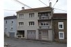 Villa Vente 4 chambres à Saulnes - 230 000 € MAISON-A VENDRE-SAULNES
RE/MAX spécialiste de l'immobilier vous propose cette magnifique maison bi-familiale d'environ 180 m² située à Saulnes, à quelques minutes du Luxembourg.
Cette maison peut être divisé en 2 appartements d'environ 90 m² chacun. Ils sont composés d'un hall d'entrée, d'une cuisine équipée s'ouvrant sur un spacieux salon/salle à manger avec accès balcon ainsi que deux chambres, un WC séparé et une salle de bain.
Au dernier étage sous comble vous retrouverez un grenier aménageable de 50 m² (toiture bonne état, mais sans isolation).
Le bien ce compose d'un garage avec possibilité d'en faire un deuxième. Une terrasse d'environ 15 m² est disponible sur l'arrière de l'immeuble. Chauffage gaz.
Superficie totale du terrain : 1,2 ares.
A visiter sans tarder !!!!