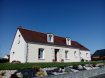 Maison Vente 5 chambres à Château-du-Loir - 263 000 € Maison contemporaine secteur très calme. Château du Loir, proche centre : Belle maison contemporaine offrant au RDC un très grande pièce de vie ( 60 m²) avec insert à granulés, cuisine ouverte aménagée et équipée, cellier, une suite parentale avec dressing, accès garage. A l'étage : grand pallier, quatre chambres, une salle de bains avec wc. Double garage avec accès direct maison . Terrasse avec stores ban électriques. Jardin de 997 m². Chauffage gaz de ville avec plancher chauffant en rdc et insert à granulés, volets roulants électriques, grandes baies, centrale d'aspiration. Maison très lumineuse, très belles prestations, secteur calme, peu de passage.*Honoraires inclus charge acquéreur : 5.20% TTC (prix 250000.00 euros hors honoraires).