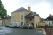 Immeuble de rapport Vente à Saint-Cosme-en-Vairais - 149 950 € CENTRE VILLE. C IMMOBILIER vous propose dans une petite ville commerçante entre La Ferté Bernard et Mamers. Immeuble locatif entièrement loué composé en rez-de-chaussée: local professionnel loué 400 EUR/mois, en parfait état, climatisé. Au 1er étage: appartement de type F3 loué 370 EUR/mois en parfait état. Au 2ème étage: studio loué 270 EUR/mois. Chauffage collectif fuel avec répartitions des charges. Jardin clos sur l'arrière, l'ensemble pour 291 m2.