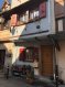Vente - Appartement à Obernai prix : 269 500 € OBERNAI, dans son hyper centre historique et cependant très au calme, venez visiter ce petit immeuble de charme, véritable coup de cœur à mi-chemin entre maison et appartement (non soumis au statut de la copropriété.
De type R + 2 + combles aménagés (et sur-combles aménageables) totalisant 5/6 pièces sur environ 110 m², ce bien est composé au rez de chaussée : d'une entrée avec dégagement, d'un WC séparé et d'un local chaufferie/cave/buanderie.
Au premier étage, un salon séjour avec cuisine équipée ouverte.
Au deuxième étage, deux chambres et une salle d'eau avec douche, lavabo et WC.
Sous les combles aménagés, une vaste chambre divisible.
Enfin et pour finir, dans les sur-combles aménageables, une grande pièce à créer si besoin et déjà équipée d'une fenêtre.
L'ensemble se trouvant dans un parfait état d'entretien.
CARACTERISTIQUES TECHNIQUES : Double Vitrage, chauffage et eau chaude sanitaire par chaudière gaz à condensation, taxe foncière 2017 : 294 €. Prix commission d’agence incluse : 269 500 € / prix hors commission d’agence : 260 000 € / commission d’agence TTC : 9 500 €.
PLUS DE VISUELS SUR LE SITE DE L’AGENCE