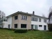 Maison individuelle Vente 3 chambres à Metzeresche - 590 000 € METZERESCHE, splendide propriété sur 1 hectare, dont 28 ares constructibles.
La maison d'habitation (1972) de 210m² habitables comprend, 1 spacieux hall d'entrée, 1 vaste pièce de 39m² très lumineuse (possibilité 1 bureau+ 1 chambre), salon séjour de 38m², 1 cuisine donnant accés à la véranda et au jardin, 3 chambres,1 salle de bain équipée, 1WC, cave, buanderie, chaufferie et garage 2 voitures porte motorisée. Rénovation 2018 (électricité, chaudière, revêtements sols, double vitrage + volets + porte garage et porte d'entrée, isolations, rafraîchissement)
Ref agence :102971