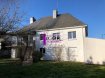 Maison Vente 6 chambres à Derval - 193 000 € Maison Derval 10 pièce(s) 175 m2. Nouveauté en centre ville de Derval, très belle et grande maison familiale exposée SUD se composant de 6 chambres, cuisine salon séjour avec cheminée et véranda, salle de bains, wc, cuisine d'été, salle d'eau wc, cave, débarras, garage et grenier sur toute la maison. Très bien classée en énergie puisque D limite C. Chauffage gaz de ville.Contact : Igor Tél : 02 40 55 39 68 dont 4.32 % honoraires TTC à la charge de l'acquéreur.