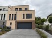 Maison jumelée - 4 chambres - jardin aménagé - prestations haut de gamme

HOME PROJECT S.A. vous propose en exclusivité cette superbe maison jumelée libre de trois côtés, construite en 2023, offrant des prestations de standing et un confort énergétique exceptionnel (classe AA+).

Implantée sur un terrain de 6,45 ares, la propriété se situe au 57a, rue de Rédange, dans une rue calme et résidentielle du charmant village d'Eltz, commune de Rédange-sur-Attert.

Grâce à son orientation idéale et ses larges baies vitrées, cette maison bénéficie d'une luminosité naturelle remarquable tout au long de la journée.

Caractéristiques principales

Surface totale : ± 331,05 m²
Surface habitable : ± 307 m²
Année de construction : 2023
Classe énergétique : AA+
Nombre de chambres : 4
Nombre de salles de bains : 2

Disposition des pièces

*Sous-Sol
Caves diverses/Rangements 
Buanderie
Local technique

*Rez-de-chaussée
Hall d'entrée ± 15 m²
WC séparé
Séjour avec salle à manger et cuisine ouverte ± 44 m², accès terrasse ± 29 m²
Garage pour 2 voitures ± 35 m²
Débarras ± 8 m²

*1er étage
Hall de nuit
Chambre 1 ± 24 m²
Chambre 2 ± 23 m²
Suite parentale ± 25 m² avec grand dressing
Salle de bains ± 16 m²

*2e étage (retrait)
Grande suite parentale ± 55 m² avec dressing, salle de bains et accès terrasse ± 19 m²

Atouts et équipements
Beau jardin aménagé avec vue dégagée
Exposition optimale et luminosité naturelle toute l'année
Chauffage au sol dans toutes les pièces de vie
Pompe à chaleur air/eau
Ventilation mécanique contrôlée (VMC)
Volets et stores électriques
Alarme installée
Matériaux et finitions haut de gamme
Construction à très basse consommation d'énergie (AA+)

Prix de vente : 1.680.000 €

Pour toute information complémentaire ou pour organiser une visite, contactez HOME PROJECT S.A. au +352 26 36 11 12 ou par e-mail à info@home-project.lu

Doppelhaushälfte - 4 Schlafzimmer - angelegter Garten - hochwertige Ausstattung

HOME PROJECT S.A. bietet Ihnen exklusiv diese wunderschöne, dreiseitig frei stehende Doppelhaushälfte aus dem Jahr 2023. Sie bietet gehobene Ausstattung und einen außergewöhnlichen Energiekomfort (Klasse AA+).

Die Immobilie befindet sich auf einem 6,45 Ar großen Grundstück in der Rue de Rédange 57a, in einer ruhigen Wohnstraße im charmanten Dorf Eltz, Gemeinde Rédange-sur-Attert.

Dank der idealen Ausrichtung und der großen Fensterfronten genießt dieses Haus den ganzen Tag über bemerkenswert viel natürliches Licht.

Wichtigste Merkmale

Gesamtfläche: ± 331,05 m².
Wohnfläche: ± 307 m².
Jahr der Fertigstellung: 2023
Energieeffizienzklasse: AA+
Anzahl der Schlafzimmer: 4
Anzahl der Badezimmer: 2

Anordnung der Zimmer

*Untergeschoss
Verschiedene Keller/Abstellräume 
Waschküche
Technischer Raum

*Erdgeschoss
Eingangshalle ± 15 m².
Separate Toilette
Wohnzimmer mit Esszimmer und offener Küche ± 44 m², Zugang zur Terrasse ± 29 m².
Garage für 2 Autos ± 35 m².
Abstellraum ± 8 m²

*1. Obergeschoss
Schlafhalle
Schlafzimmer 1 ± 24 m²
Schlafzimmer 2 ± 23 m²
Mastersuite ± 25 m² mit großem Ankleidezimmer
Badezimmer ± 16 m²

*2. Obergeschoss (Rückzug)
Große Mastersuite ± 55 m² mit Ankleidezimmer, Badezimmer und Terrassenzugang ± 19 m².

Stärken und Ausstattung
Schöner angelegter Garten mit freiem Blick
Optimale Ausrichtung und natürliche Helligkeit das ganze Jahr über
Fußbodenheizung in allen Wohnräumen
Luft/Wasser-Wärmepumpe
Kontrollierte mechanische Belüftung (VMC)
Elektrische Fensterläden und Jalousien
Installierte Alarmanlage
Hochwertige Materialien und Ausführungen
Bauen mit sehr niedrigem Energieverbrauch (AA+)

Verkaufspreis: 1.680.000 €.

Für weitere Informationen oder um einen Besichtigungstermin zu vereinbaren, wenden Sie sich bitte an HOME PROJECT S.A. unter +352 26 36 11 12 oder per E-Mail an info@home-project.lu

Semi-detached house - 4 bedrooms - landscaped garden - top-of-the-range amenities

HOME PROJECT S.A. offers you an exclusive opportunity to purchase this superb three-sided semi-detached house, built in 2023, with top-of-the-range features and exceptional energy efficiency (class AA+).

Set on a 6.45-acre plot, the property is located at 57a, rue de Rédange, in a quiet, residential street in the charming village of Eltz, in the commune of Rédange-sur-Attert.

Thanks to its ideal orientation and large bay windows, this house benefits from remarkable natural light throughout the day.

Key features

Total surface area: ± 331.05 m² (approx. 2,775 sq. ft.)
Living area: ± 307 m²
Year of construction: 2023
Energy class : AA+
Number of bedrooms: 4
Number of bathrooms: 2

Room layout

*Basement
Miscellaneous cellars/storage 
Laundry room
Utility room

*First floor
Entrance hall ± 15 sq.m.
Separate WC
Living room with dining area and open kitchen ± 44 m², access to terrace ± 29 m²
Garage for 2 cars ± 35 m²
Storage room ± 8 m²

*1er floor
Night hall
Bedroom 1 ± 24 m²
Bedroom 2 ± 23 m²
Master bedroom ± 25 m² with large dressing room
Bathroom ± 16 m²

*2e floor (recessed)
Large master suite ± 55 m² with dressing room, bathroom and access to terrace ± 19 m².

Features and amenities
Beautiful landscaped garden with unobstructed view
Optimal exposure and natural light all year round
Underfloor heating in all living areas
Air-to-water heat pump
Controlled mechanical ventilation (VMC)
Electric shutters and blinds
Alarm system installed
Top-of-the-range materials and finishes
Very low energy consumption construction (AA+)

Selling price: €1,680,000

For further information or to arrange a viewing, contact HOME PROJECT S.A. on +352 26 36 11 12 or by e-mail at info@home-project.lu
