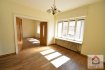 Immeuble de rapport Vente 14 chambres à Luxembourg-Centre ville - 3 500 000 € En Exclusivité,
L'agence IMMO MAX vous propose cet immeuble de rapport idéalement situé à Luxembourg-Centre à deux pas du nouveau Tram,
Sur une surface de 478.38m² le bien se compose comme suit:
- 4 appartements et 2 commerces
CADASTRE VERTICAL DISPONIBLE
Idéal pour investisseurs avec une rentailité de 5,7%.
Ref agence :269