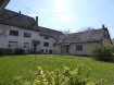 Appartement Location 3 chambres à Walheim - 945 € c.c. Appartement de type F5 entièrement rénové proche d'ALTKIRCH d'une superficie de 116m² situé très au calme avec extérieurs.
Il comprend :
1 Entrée,
1 Cuisine équipée ouverte sur 1 Salon/Séjour de 40m²,
3 Chambres,
1 Salle de bain avec douche et baignoire,
1 Wc.
Un Garage Individuel vient compléter cette location.
