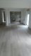 Appartement Location 3 chambres à Walheim - 945 € c.c. Appartement de type F5 entièrement rénové proche d'ALTKIRCH d'une superficie de 116m² situé très au calme avec extérieurs.
Il comprend :
1 Entrée,
1 Cuisine équipée ouverte sur 1 Salon/Séjour de 40m²,
3 Chambres,
1 Salle de bain avec douche et baignoire,
1 Wc.
Un Garage Individuel vient compléter cette location.