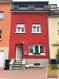 Maison individuelle Vente 5 chambres à Rumelange - 529 000 € -- FR --Maison à vendre située à Rumelange d'une surface habitable d'environ 130m2 qui se compose comme suit :Au rez-de-chaussée :- Hall d'entrée- Living - Cuisine équipée séparée- Salle de douche- WC séparéAu 1er étage :-2 chambres à coucher (une avec accès sur la terrasse)Au 2ème étage :-3 chambres à coucher- grenierAu sous-sol :-cave- buanderie - chaufferie (nouvelle chaudière installée il y a 5 mois)Pour tout complément d'information, n'hésitez pas à nous contactez par téléphone au 28 77 88 22.Nous sommes également disponibles pour organiser les visites le samedi !Nous sommes, en permanence, à la recherche de nouveaux biens à vendre (des appartements, des maisons et des terrains à bâtir) pour nos clients acquéreurs.N'hésitez pas à nous contacter si vous souhaitez vendre ou échanger votre bien, nous vous ferons une estimation gratuitement.Ref agence :Maison_Rumelange