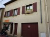 Maison Vente 2 chambres à Pont-à-Mousson - 149 000 € Hyper centre. Maison de ville comprenant un local commercial loué 3.600 €/an et un appartement en duplex libre de 95 m2 habitables.
Le logement est composé d'une cuisine équipée ouverte sur pièce de vie en accès balcon, une grande mezzanine, 2 chambres, salle de bains et salle d'eau, wc.
Garage et cour. A découvrir rapidement