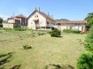 Maison Vente 3 chambres à Entrange - 312 000 € Entrange Maison f 5 sur 12 ares. Maison jumelée comprenant une entrée desservant une cuisine de 13.80 m² ( porte fenêtre sur terrasse), ouverte sur le séjour parqueté de 10.40 m² . Un salon parqueté de 14.80 m², une chambre de 14.40 m² et un wc complètent le rez de chaussée. A l'étage deux chambres et une salle de bains ( possibilité d'y rajouter une troisième chambre après travaux). Caves et dépendances. Garage. Un grand jardin clôturé de 12 ares dont une grande partie constructible . Double vitrage PVC, Chauffage gaz . A 5 minutes de l'entrée d'autoroute via Luxembourg. IMMODM 03 82 57 31 87 dont 4.00 % honoraires TTC à la charge de l'acquéreur.