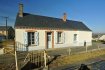 Maison Vente 2 chambres à Vibraye - 76 120 € VIBRAYE. C IMMOBILIER vous propose une maison sortie de village offrant : entrée, cuisine, deux chambres, salle d'eau, wc. Cave. Garage. Nombreuses dépendances. Terrain de 3203 m² clos en zone constructible.
*Honoraires inclus charge acquéreur : 8.74% TTC (prix 70000.00 euros hors honoraires).