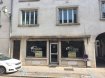 Entrepôt Location à Pont-à-Mousson - 640 € c.c. Local commercial proche Place Duroc. Beau local commercial en centre-ville - 4, rue Fabvier 54700 PONT A MOUSSON comprenant :
Grande pièce principale avec vitrine, pièce arrière, dégagement, WC
Chauffage électrique - 58 m2
Libre à la location