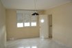 Appartement Location 1 chambre à Thionville - 600 € c.c. F2 proche gare cuis équip cave. THIONVILLE - rue Joffre - Dans immeuble proche du centre et de la gare appartement F2 de 53 m2 entièrement carrelé au 4ème étage avec ascenseur, comprenant 1 entrée offrant des placards, 1 séjour de 20 m², une cuisine équipée pour 10 m², 1 chambre de 12 m², Sdb avec wc 6m², et une cave. DPE : E Loyer : 510 € + 90 € de prov. sur charges CHAUFFAGE ET EAU COMPRIS soit 600 € Dépôt de garantie : 510 € Honoraires : 532.60 € dont 106.52 € d’état des lieux Libre le 8 Septembre 18 Agora Thionville : 03 82 54 77 77