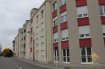 Appartement Vente 2 chambres à Pétange - 529 000 € -- FR --
PÉTANGE - Charmant appartement de /-94m2, au rez-de-chaussée d'une résidence de 2007 et très bien entretenue.
Ce bien se compose comme suit :
Hall d'entrée, salon et salle à manger avec sortie sur une belle terrasse clôturer de /-52 m², cuisine entièrement équipée, 2 salles de douches et 2 chambres à coucher.
Pour compléter le tout une cave privée, un emplacement voiture intérieur et emplacement moto intérieur s'y ajoutent.
Pour plus de renseignements ou une visite, veuillez contacter le 28.66.39.1.
Ref agence :72848